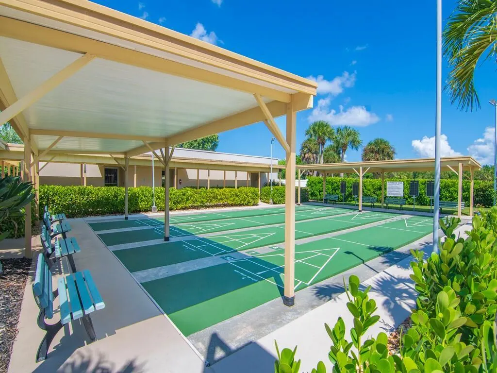 16 Vista Gardens Trail, #105