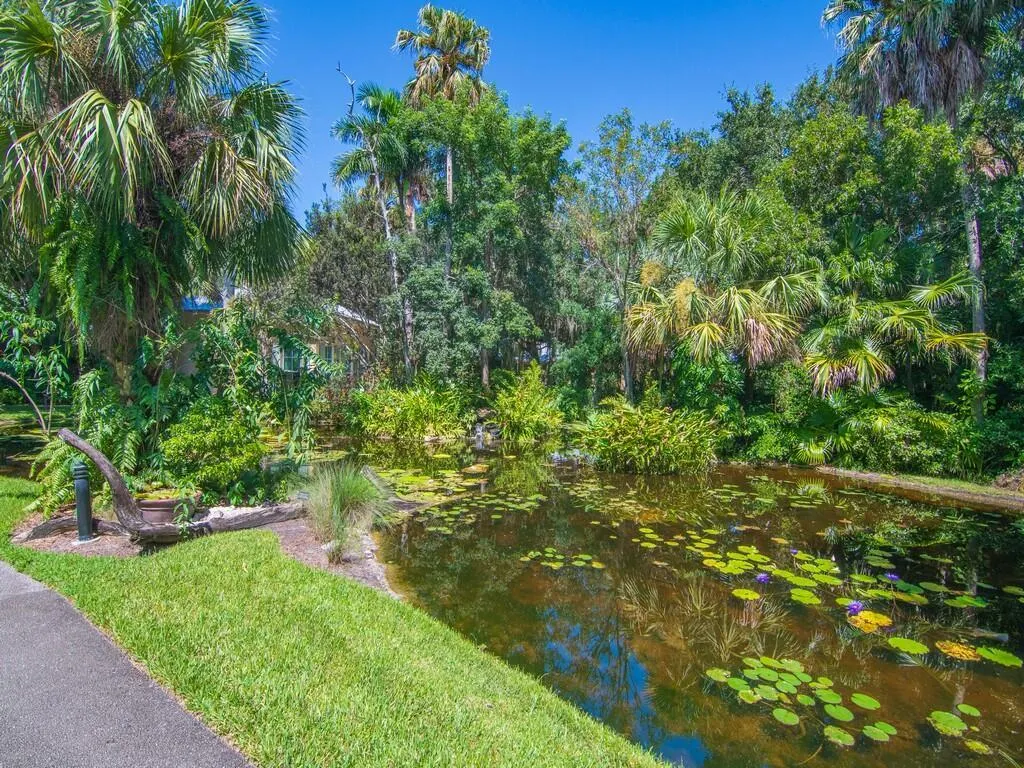16 Vista Gardens Trail, #105