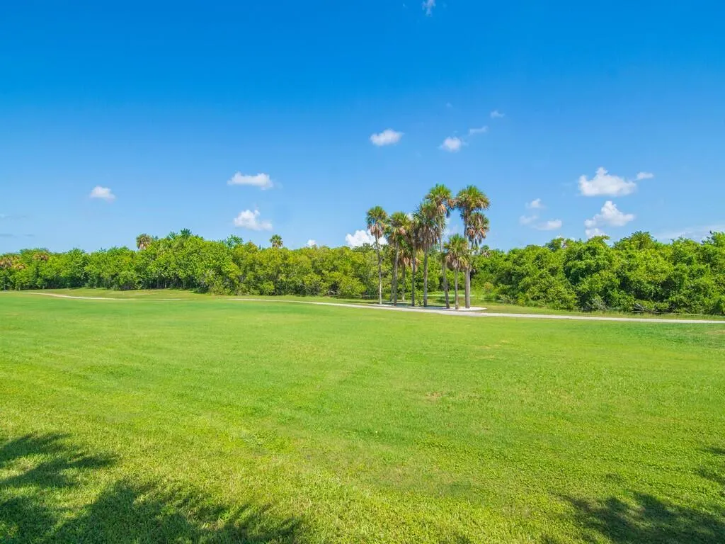 16 Vista Gardens Trail, #105
