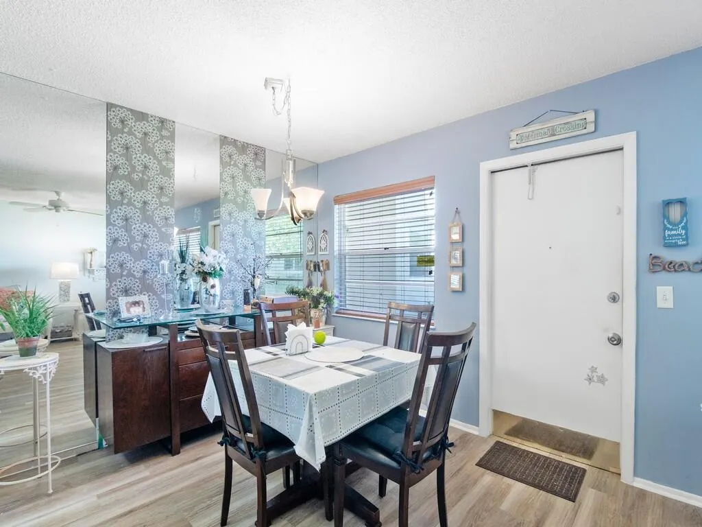 16 Vista Gardens Trail, #105