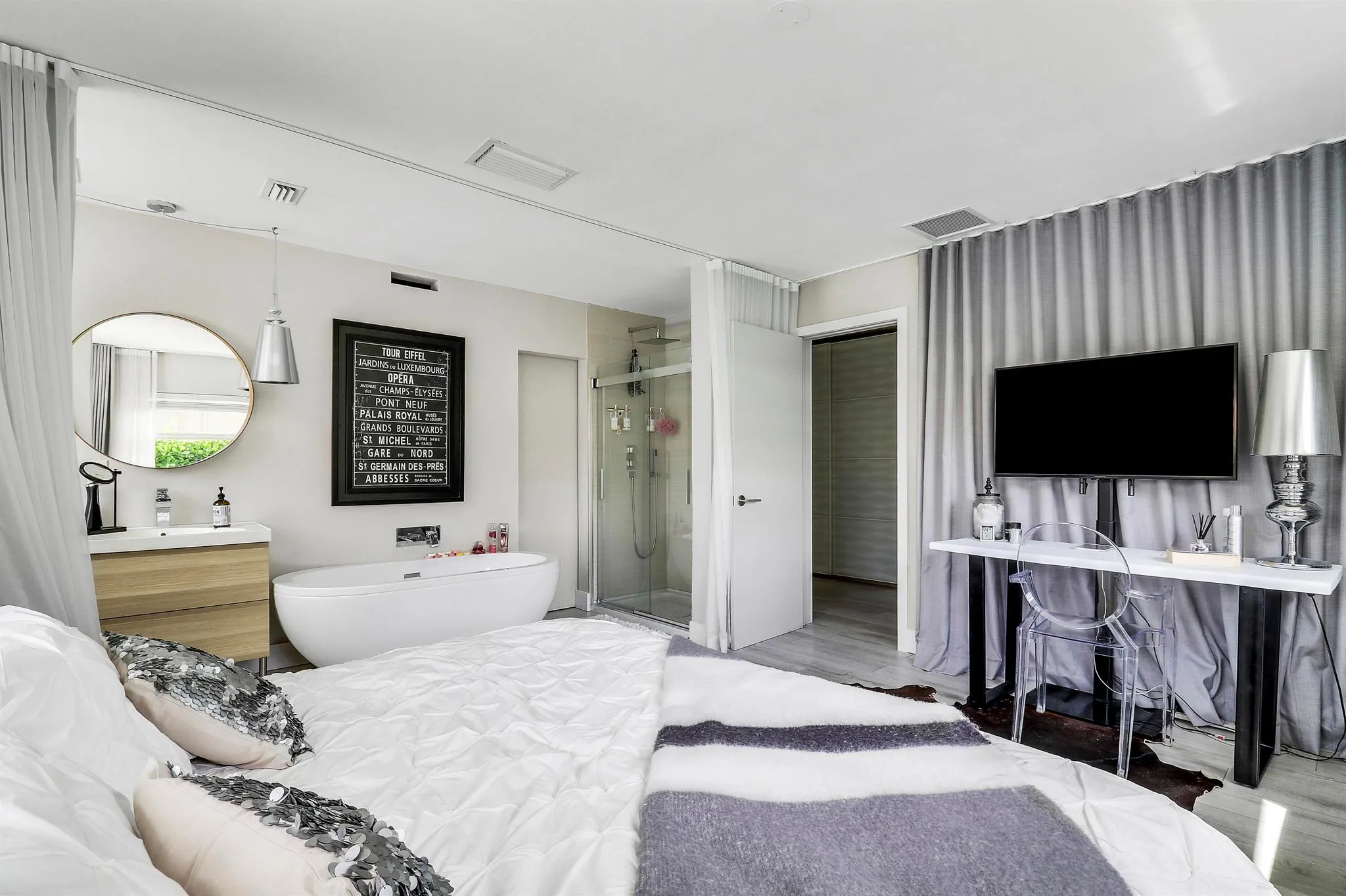 1221 Morse Boulevard