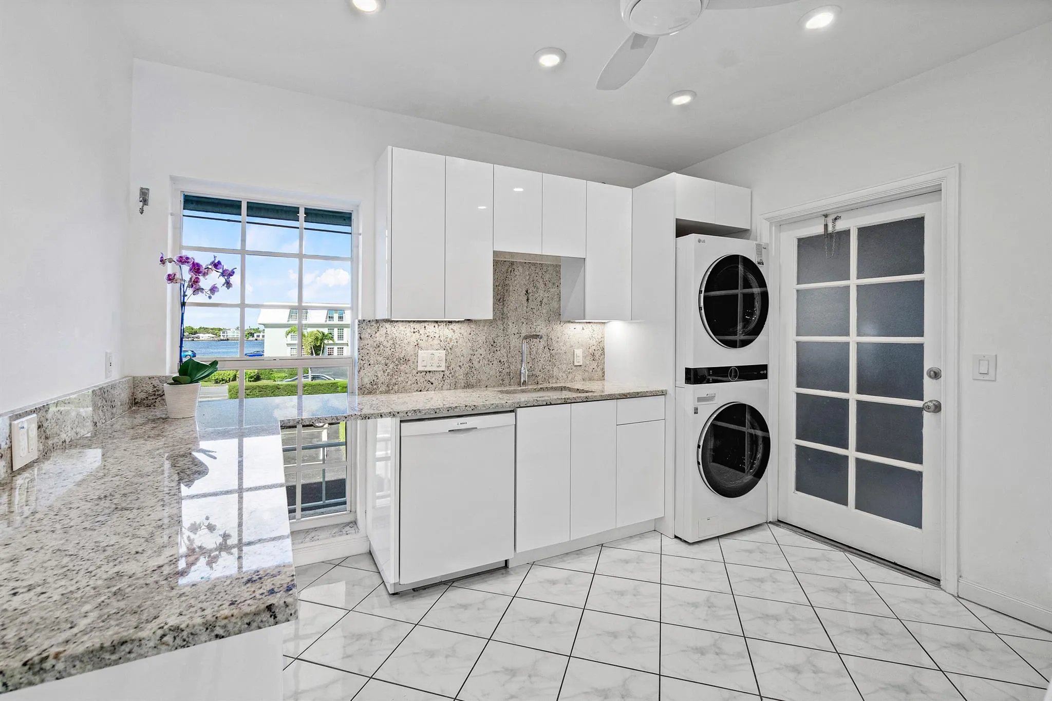 2165 Ibis Isle Road, #6