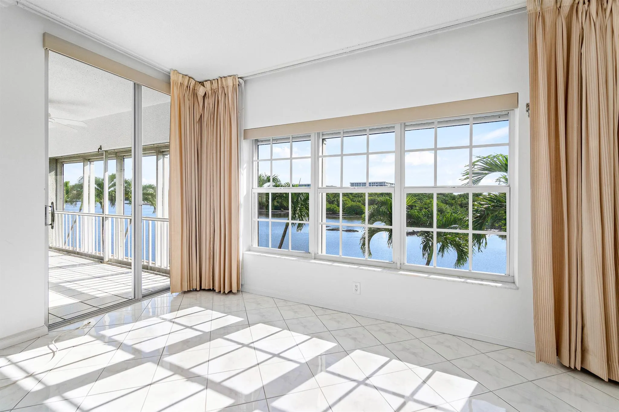 2165 Ibis Isle Road, #6