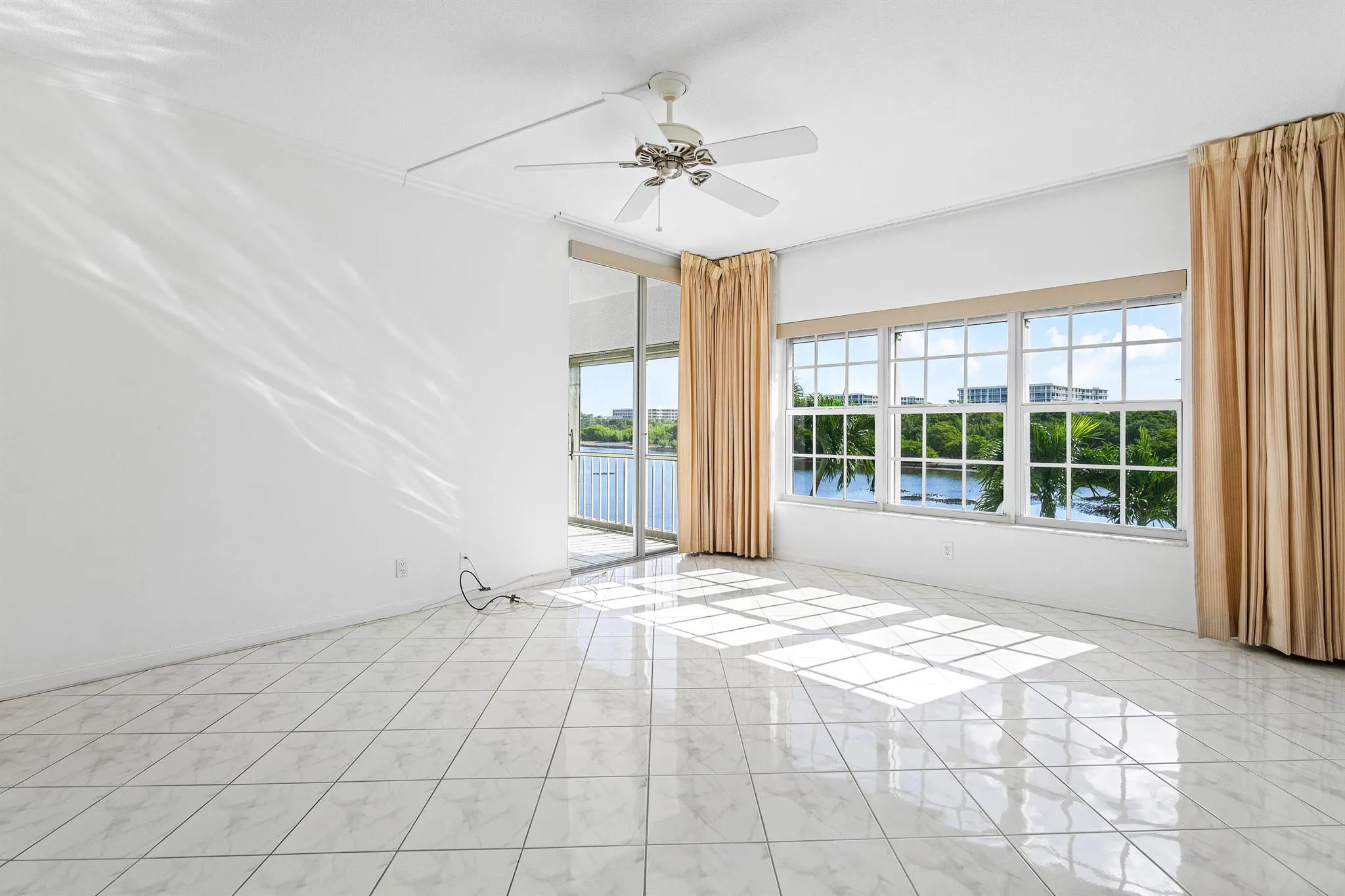 2165 Ibis Isle Road, #6