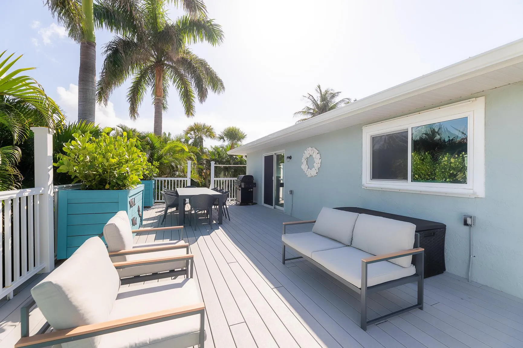 1809 Surfside Drive