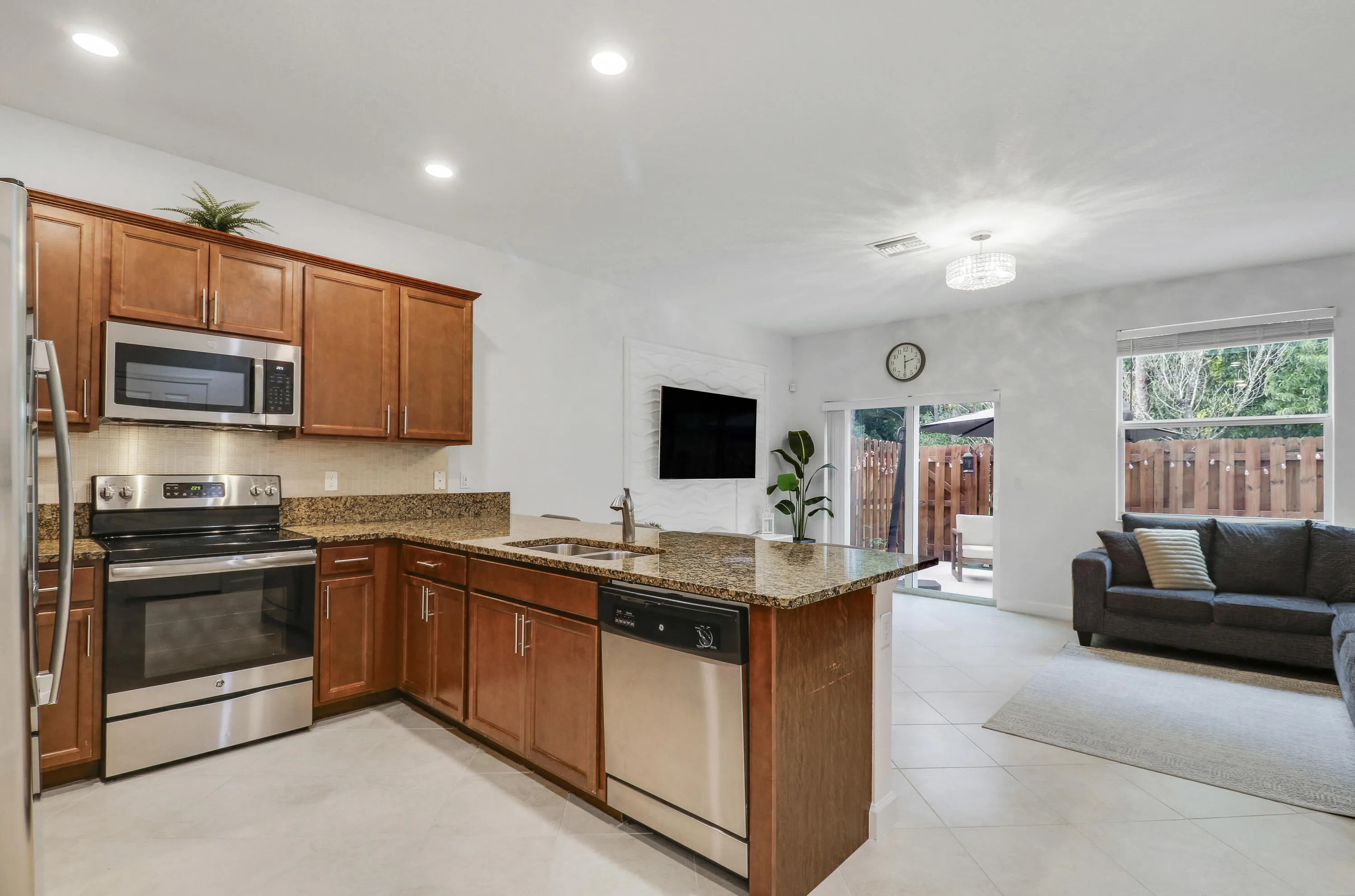4321 Maybelle Lane
