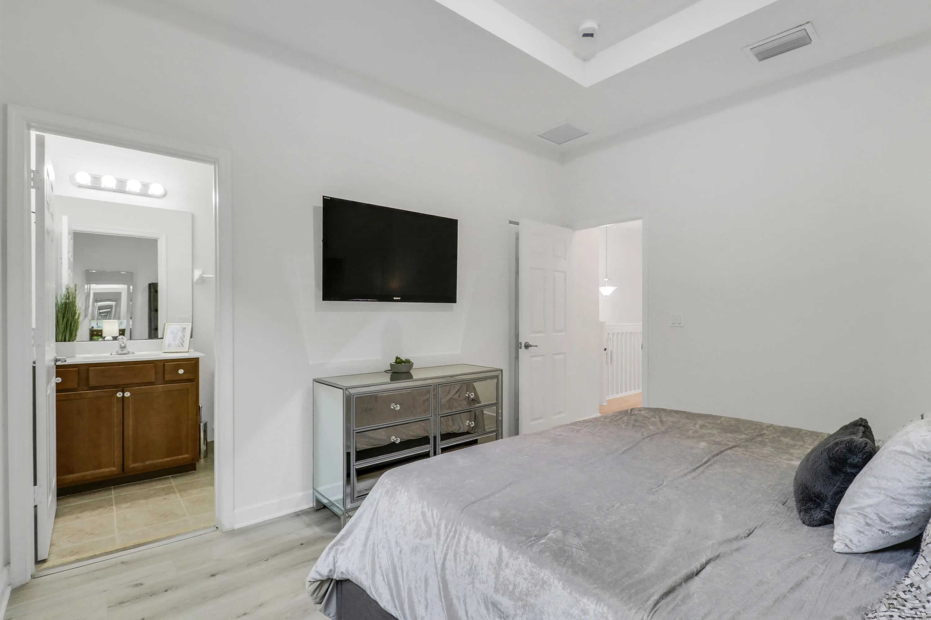 4321 Maybelle Lane