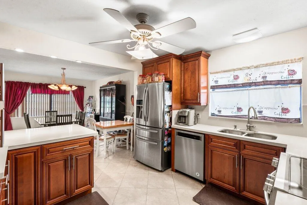 10633 Greenbriar Court
