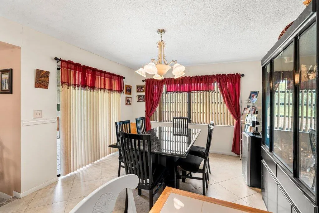 10633 Greenbriar Court
