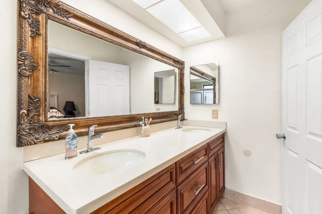 10633 Greenbriar Court