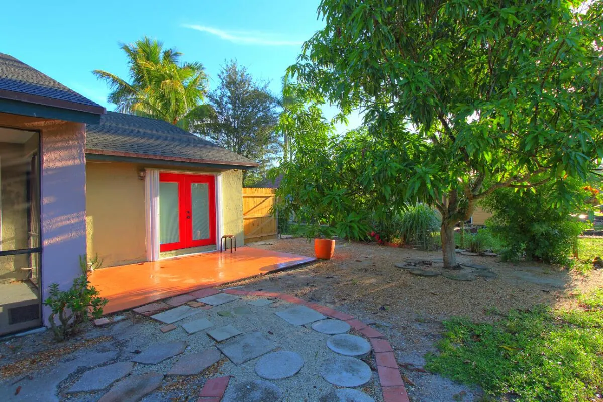 10690 Barn Road