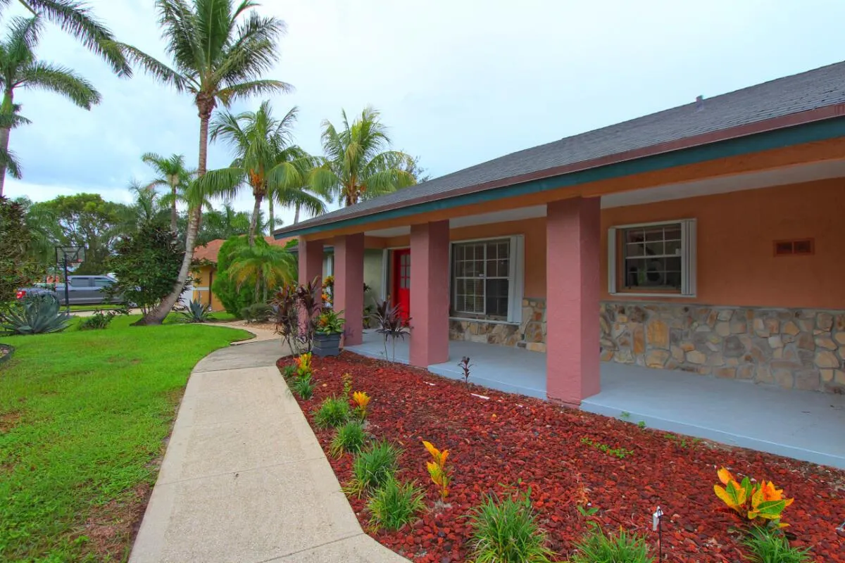 10690 Barn Road