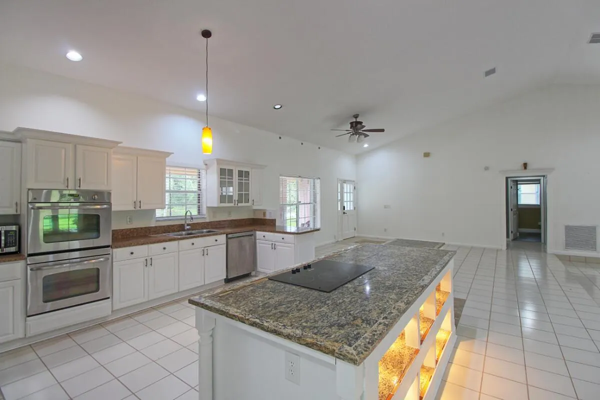 10690 Barn Road