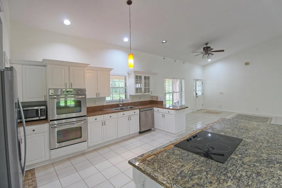 10690 Barn Road
