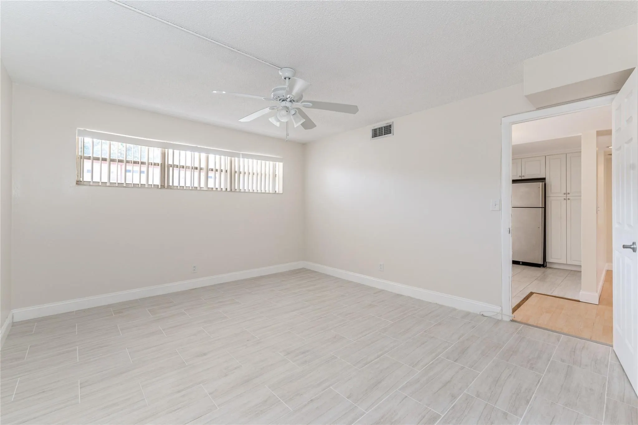 9523 S Hollybrook Lake Drive, #107