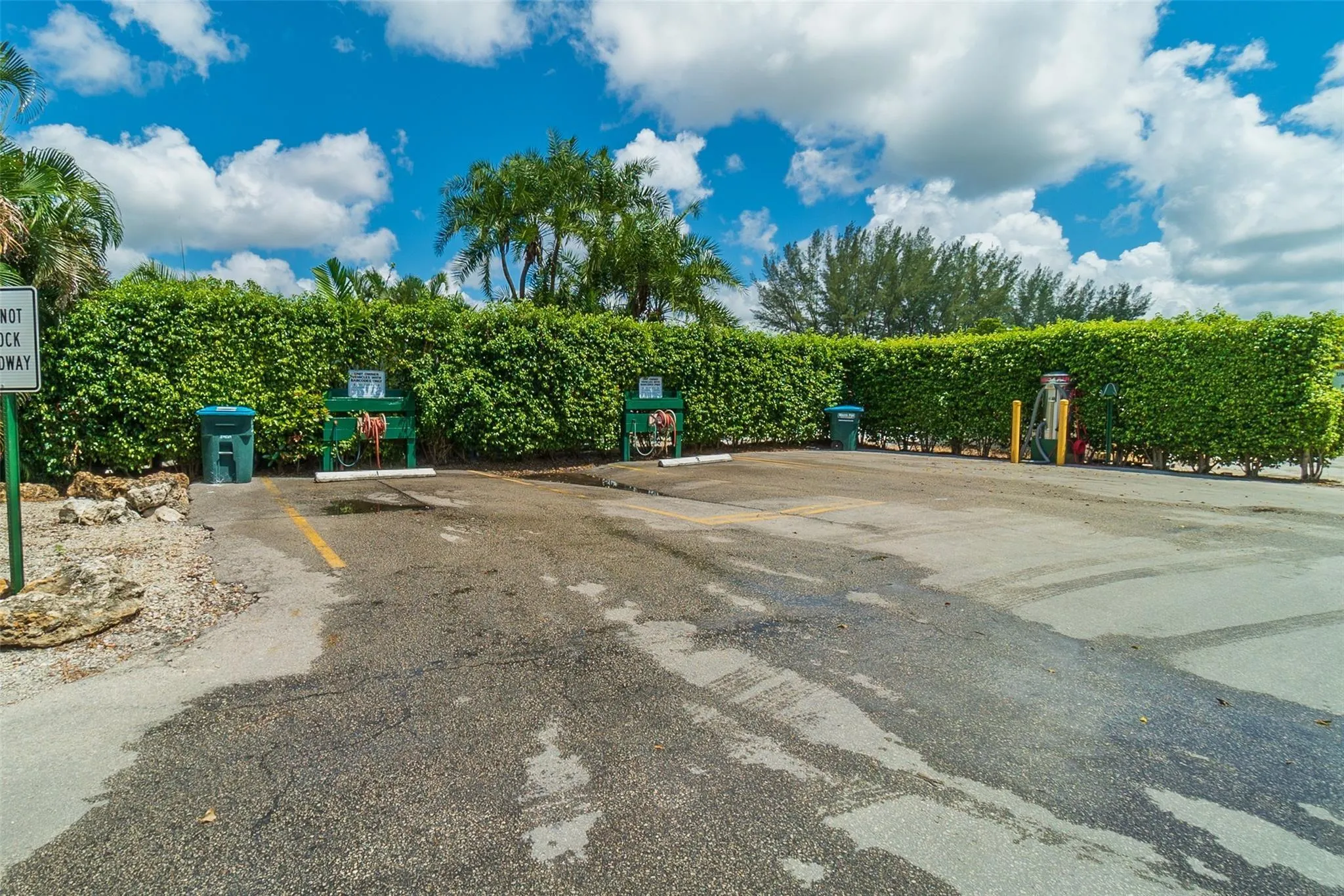 9523 S Hollybrook Lake Drive, #107