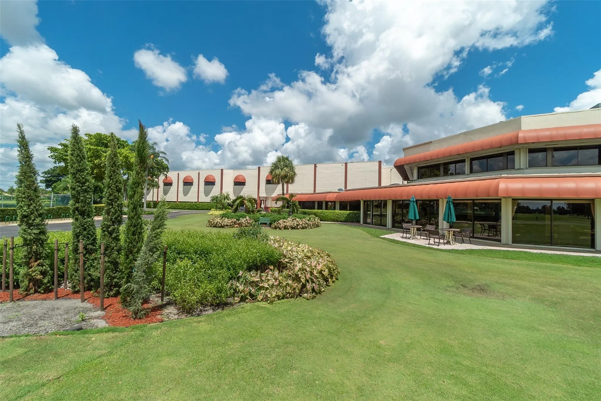 9523 S Hollybrook Lake Drive, #107