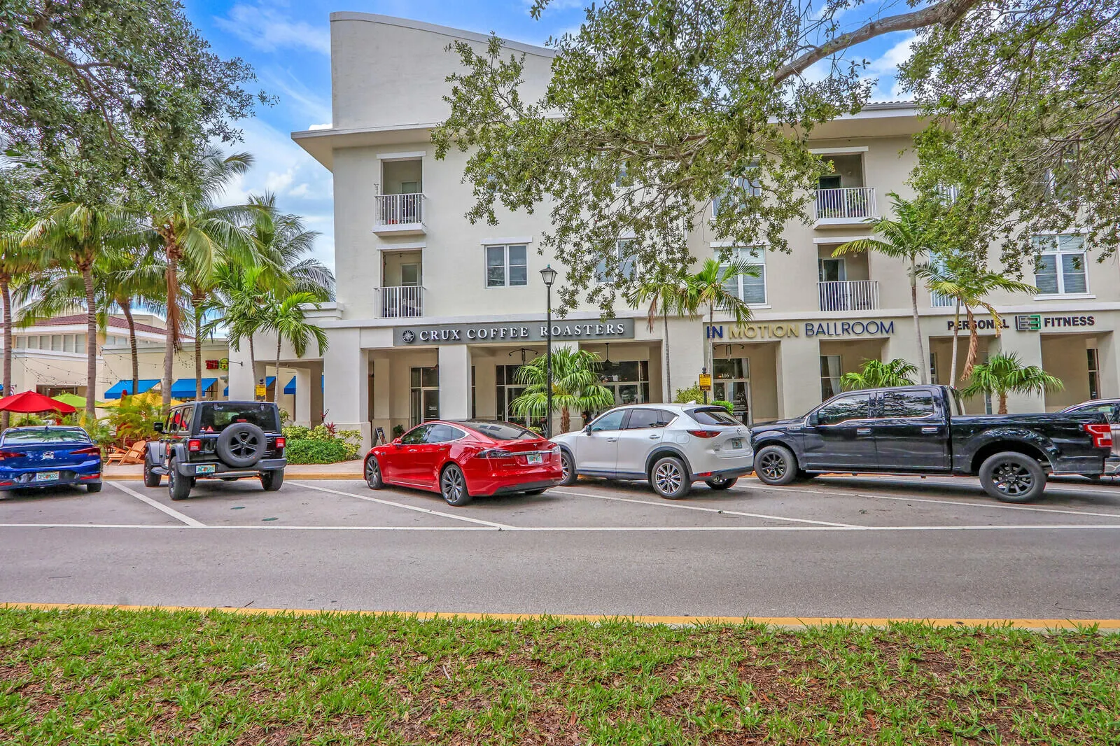 1155 Main Street, #216