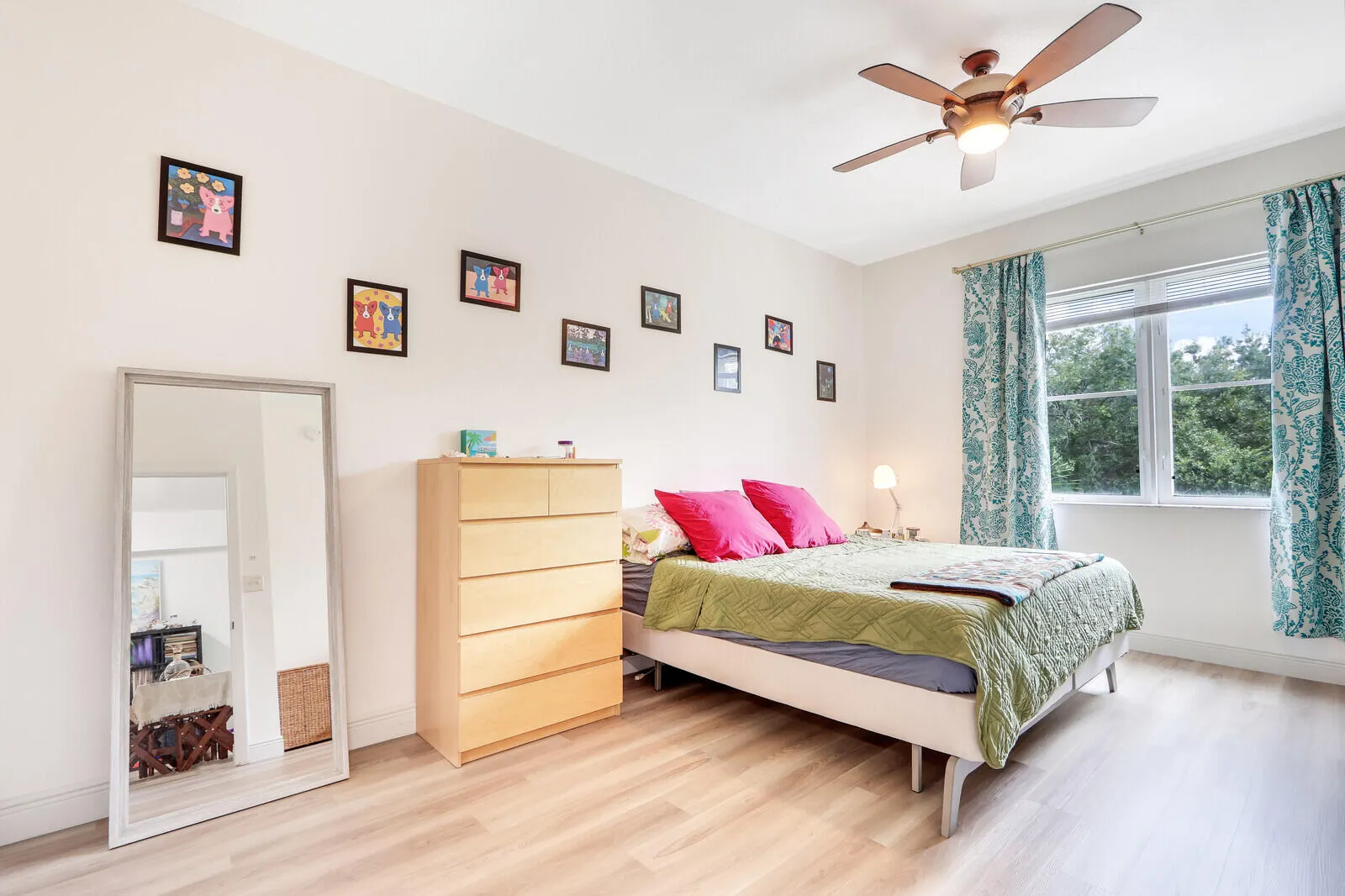 1155 Main Street, #216
