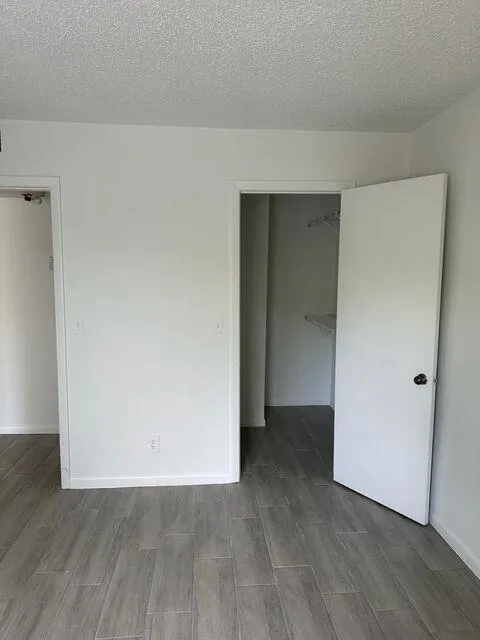 1846 Abbey Road, #204