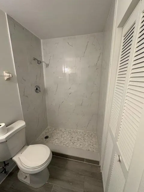 1846 Abbey Road, #204