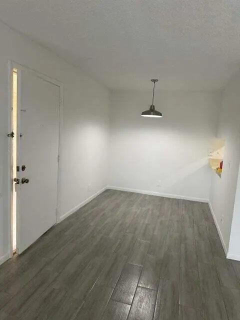 1846 Abbey Road, #204