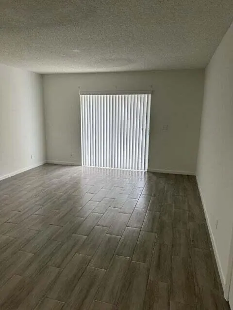 1846 Abbey Road, #204