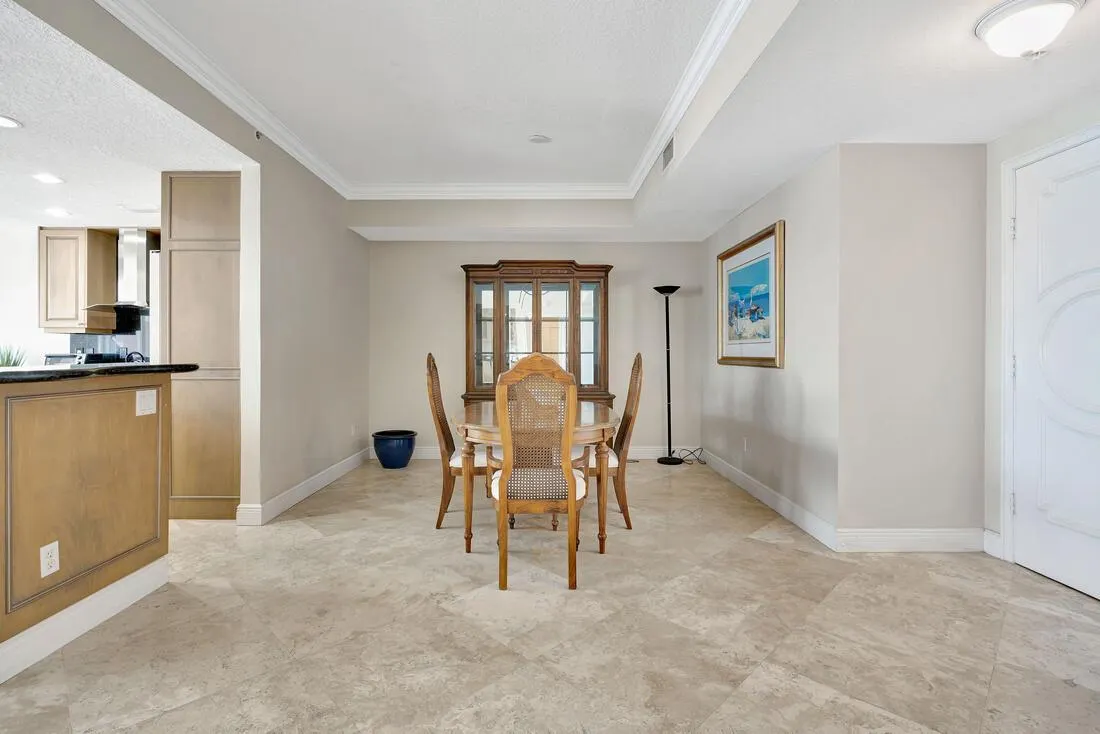 700 Ocean Royale Way, #Ph 3
