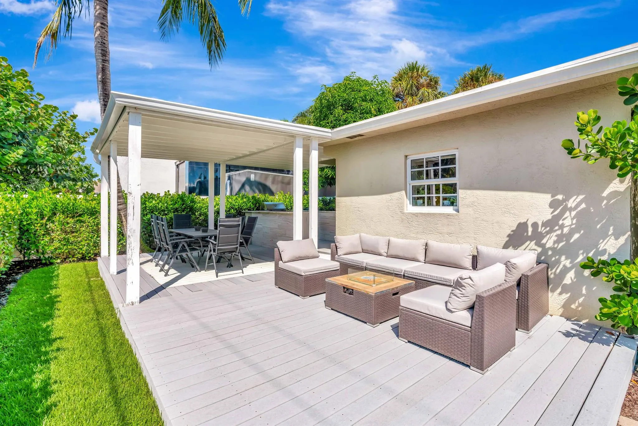 2064` N Suzanne Circle