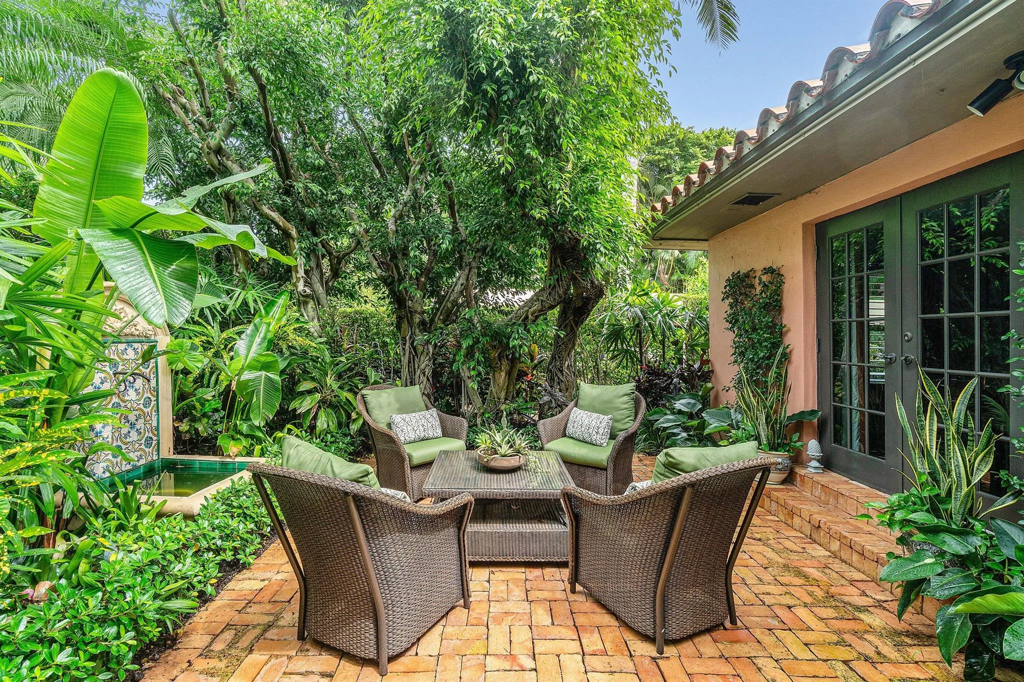 226 Chilean Avenue, #1&2