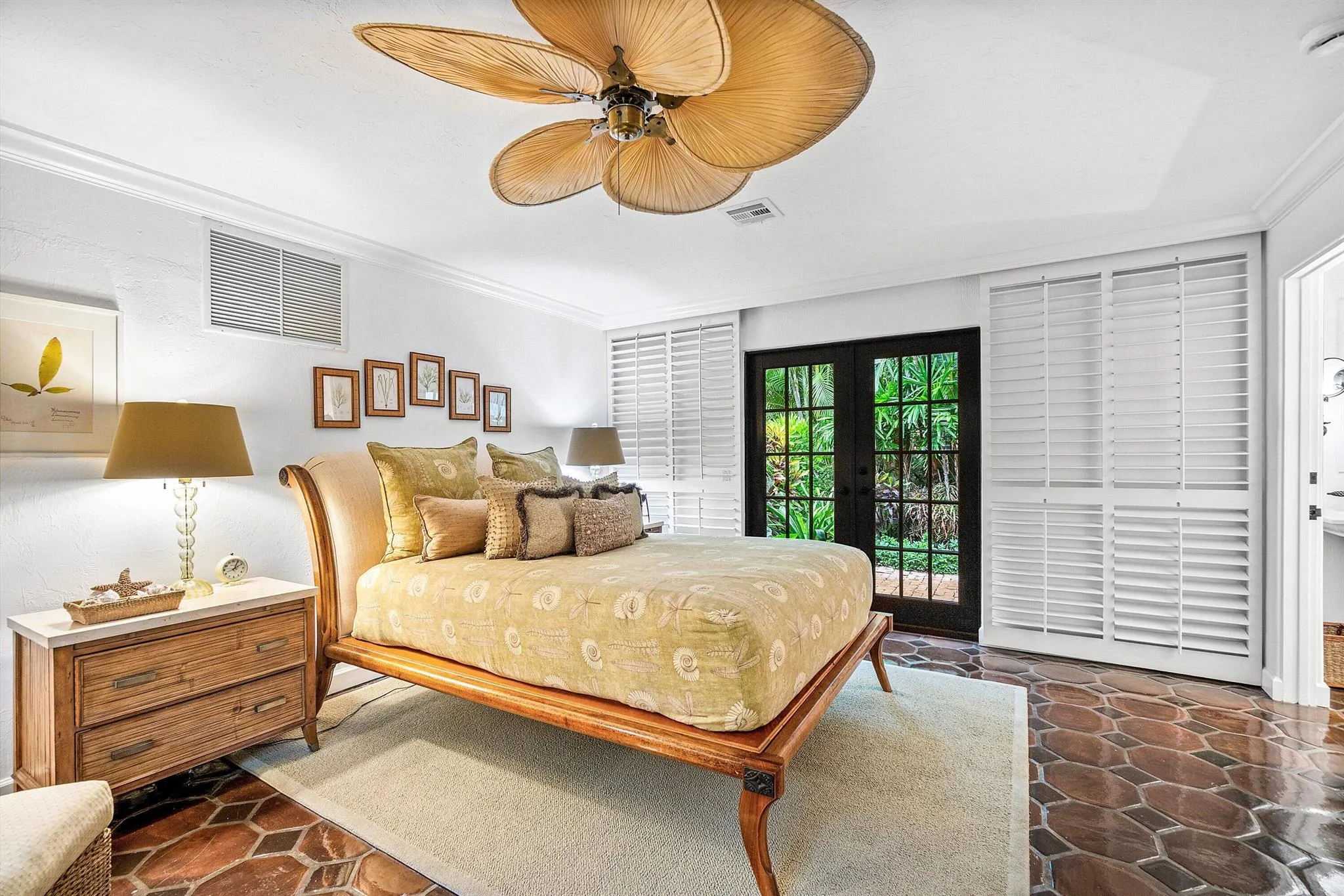 226 Chilean Avenue, #1&2