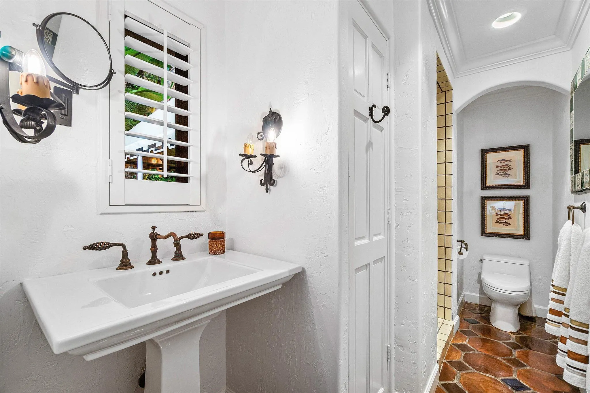 226 Chilean Avenue, #1&2