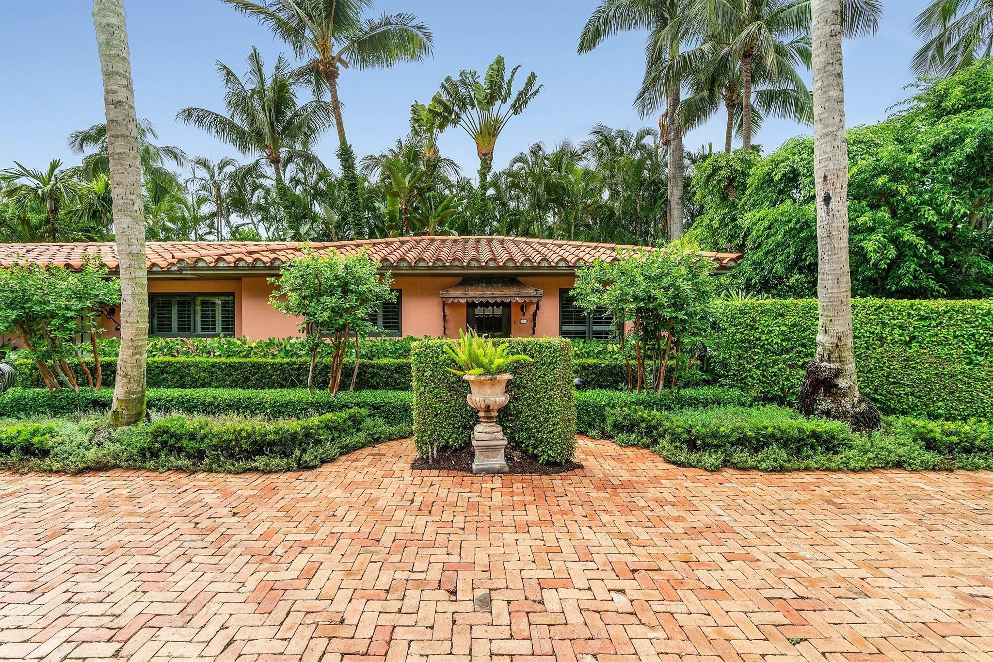 226 Chilean Avenue, #1&2