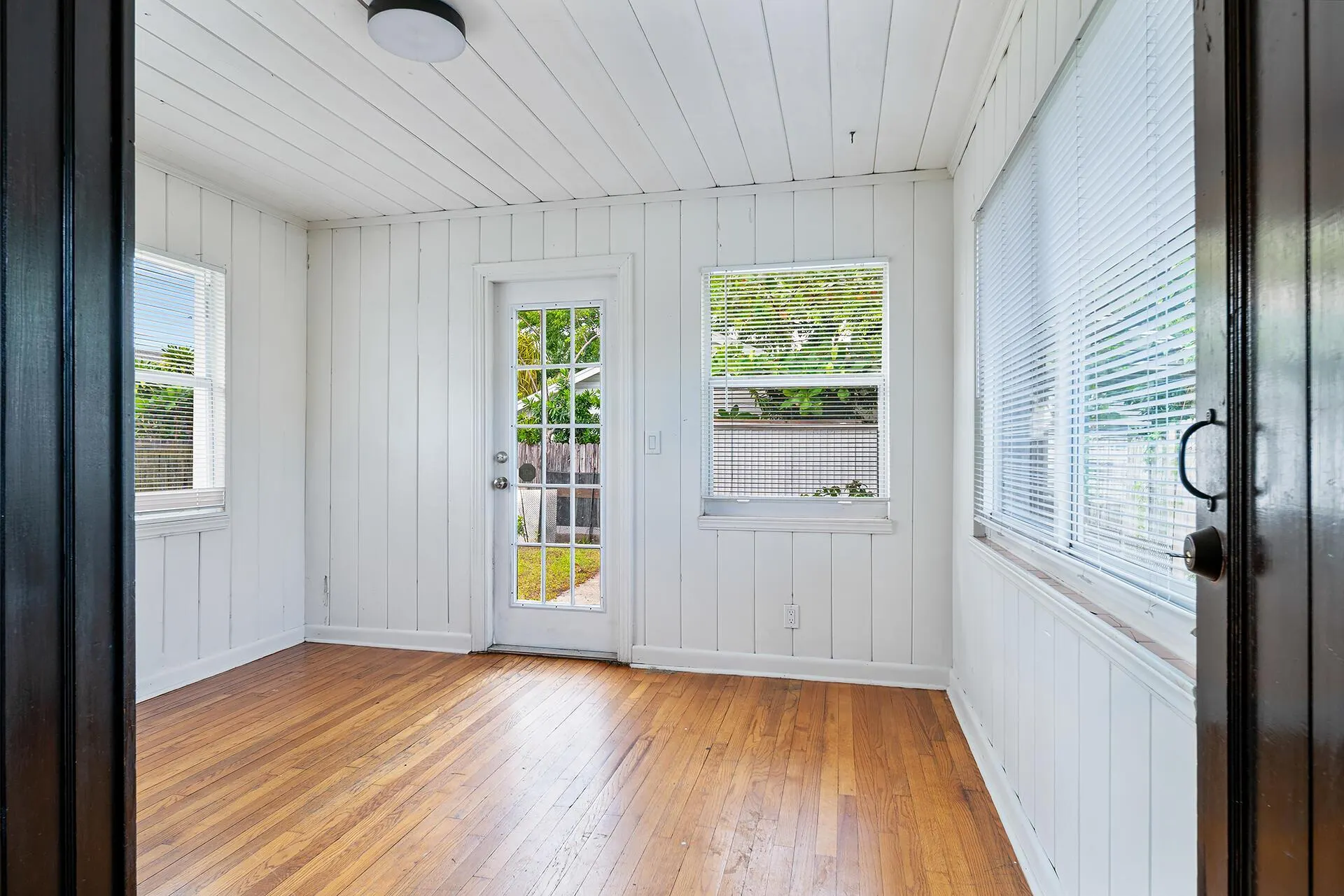 727 S M Street, #1
