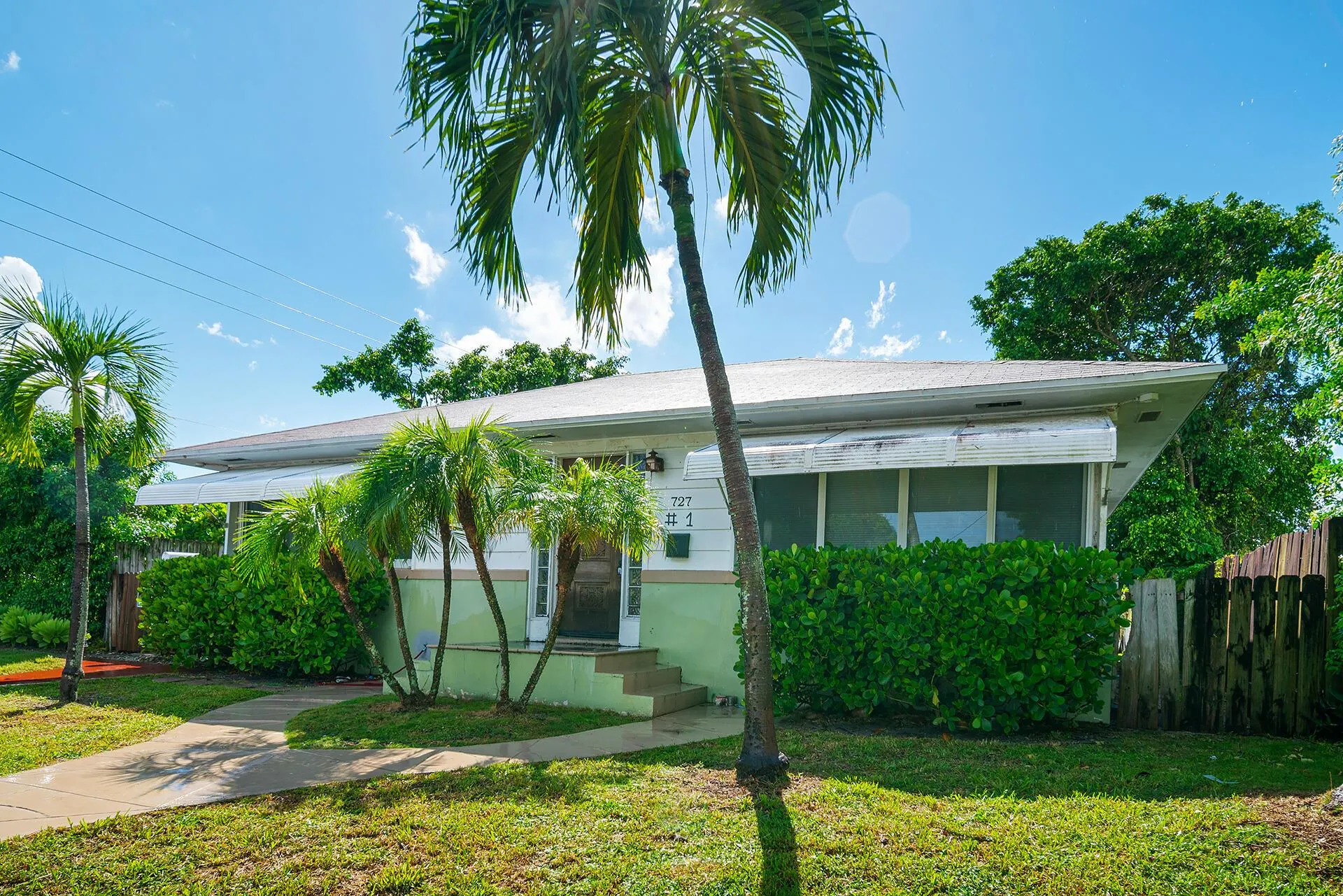 727 S M Street, #1