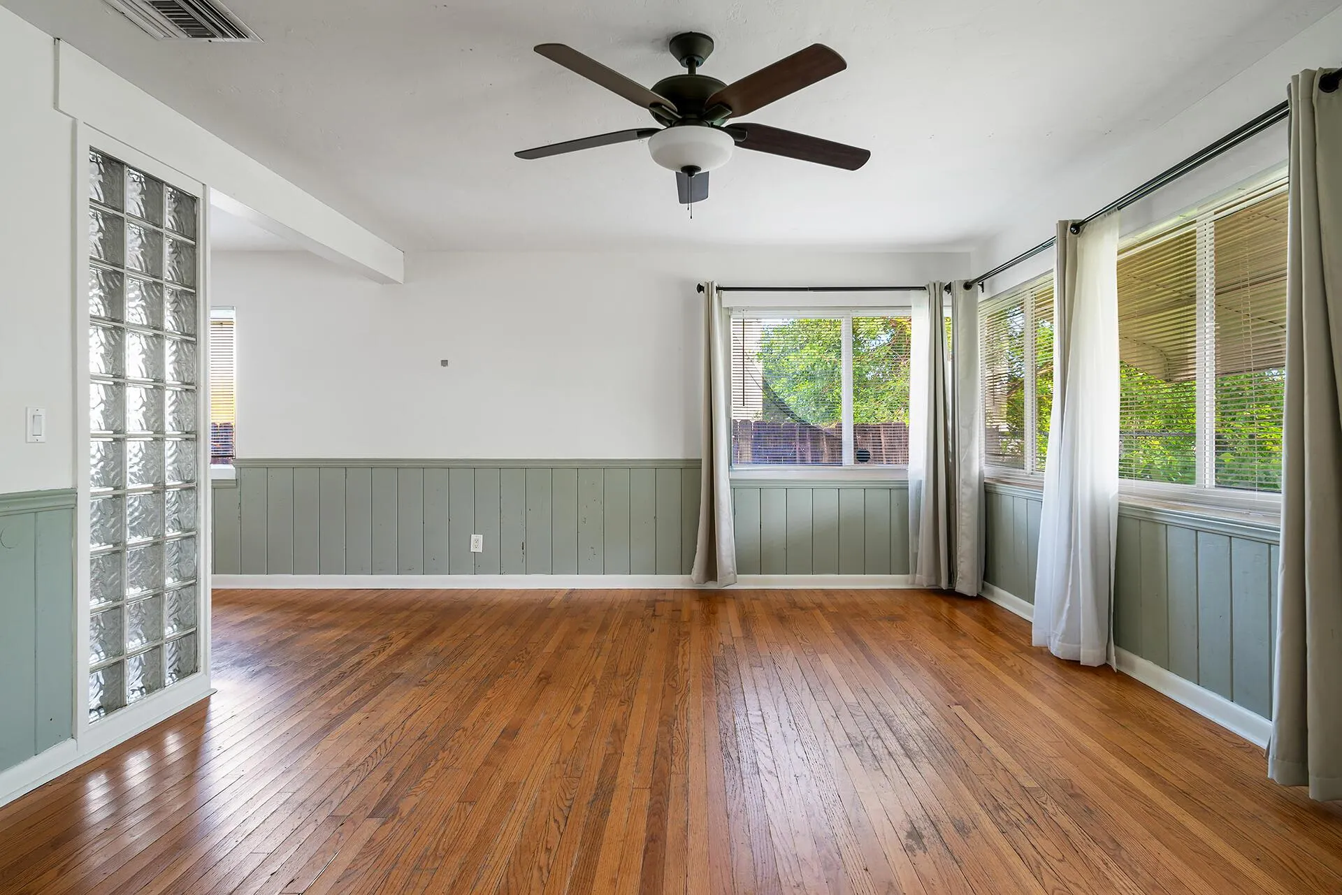 727 S M Street, #1