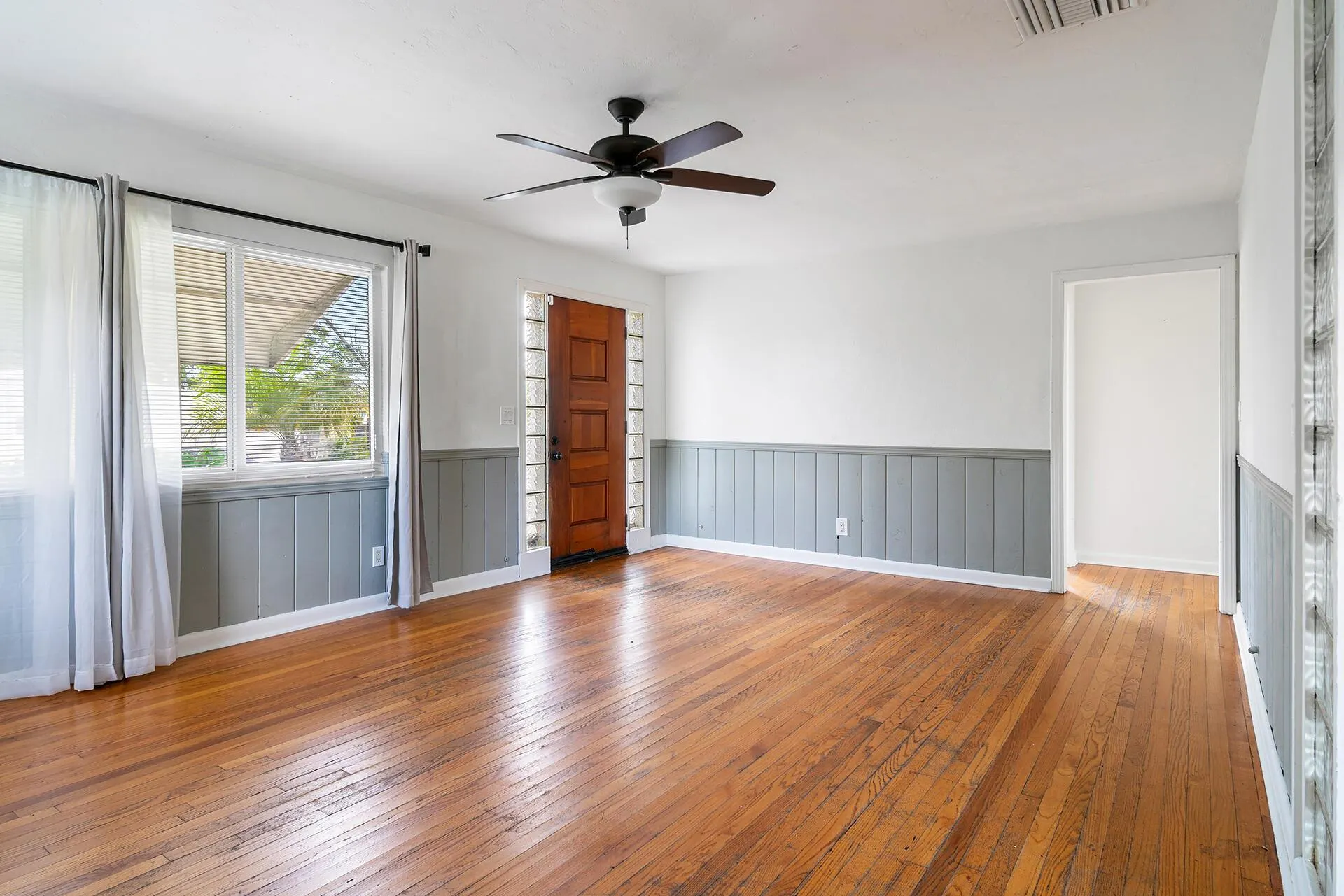 727 S M Street, #1