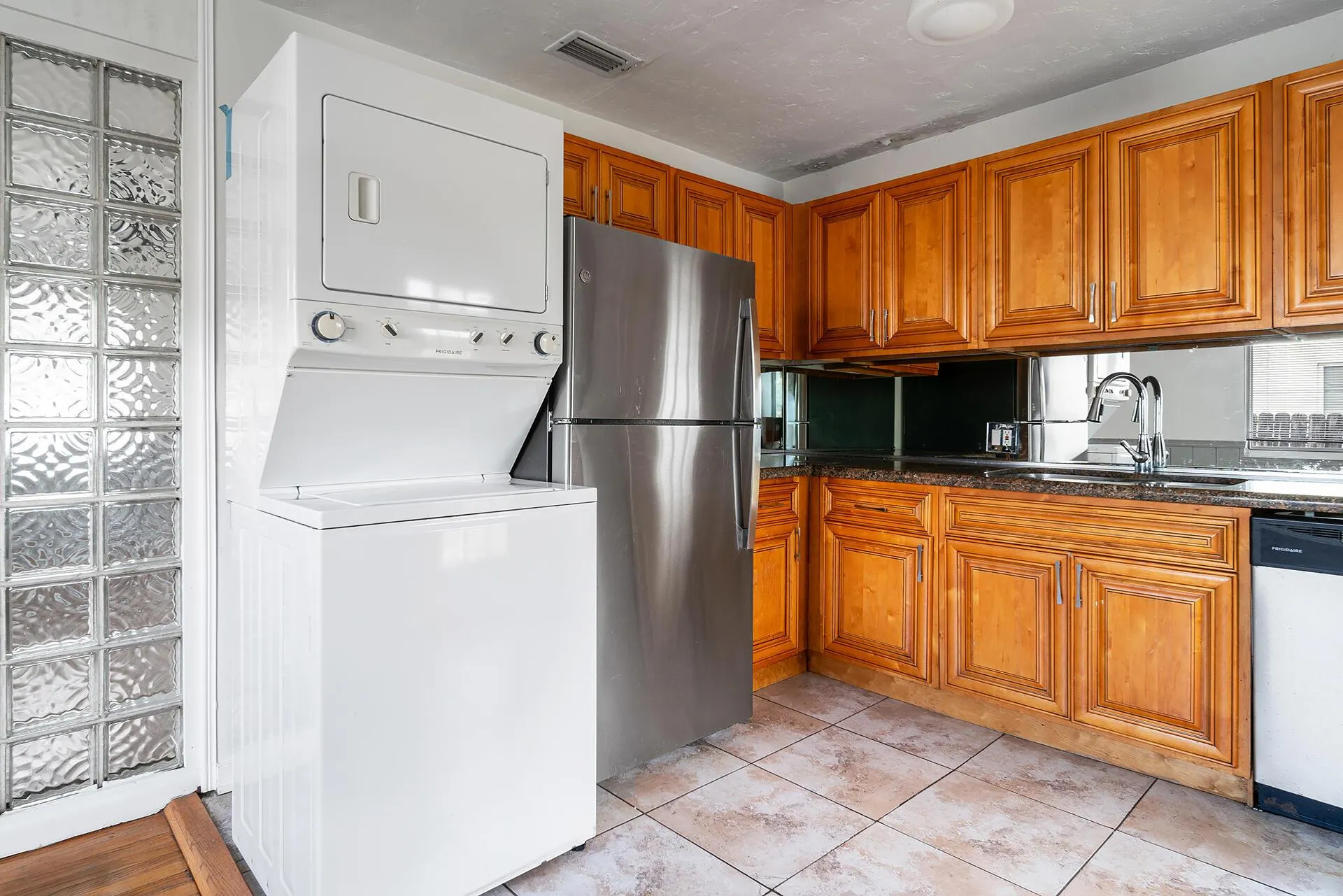 727 S M Street, #1