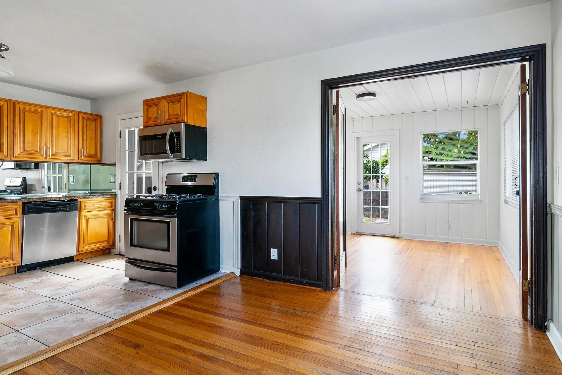 727 S M Street, #1