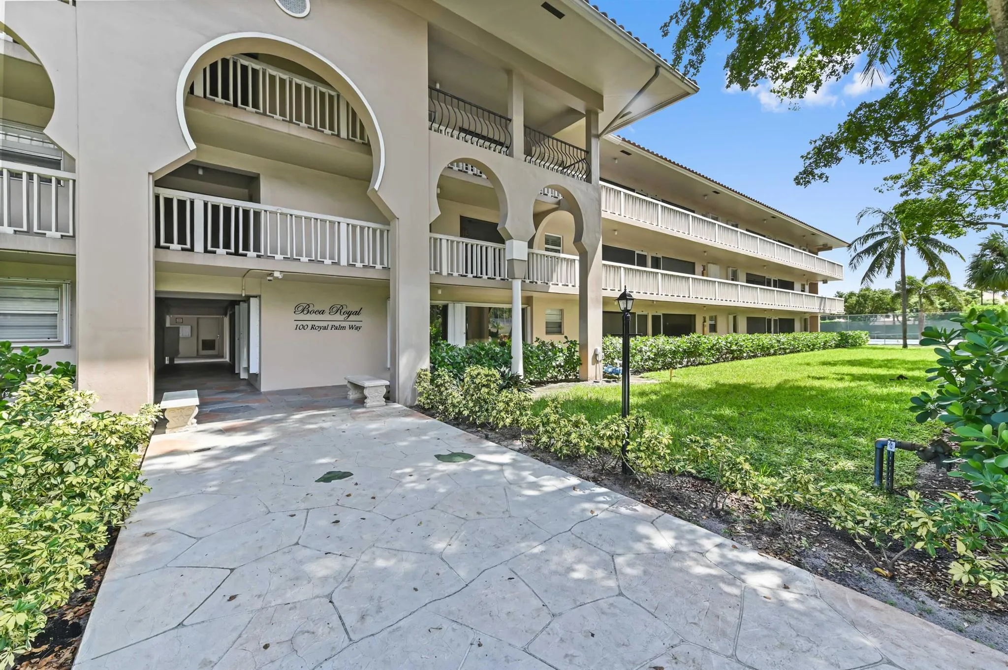 100 Royal Palm Way, #1070