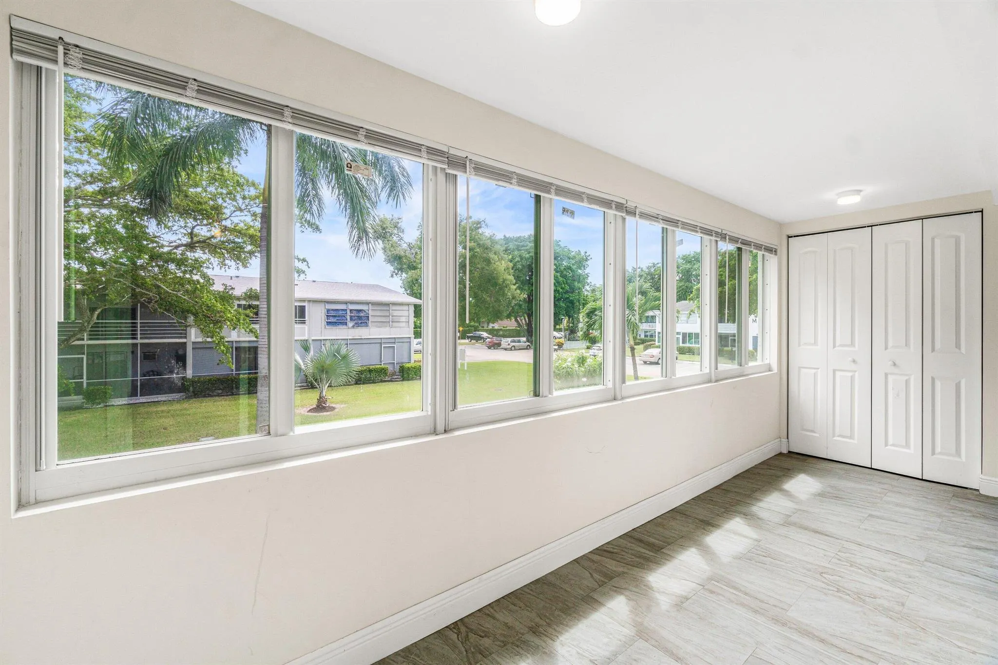 239 Ventnor Q