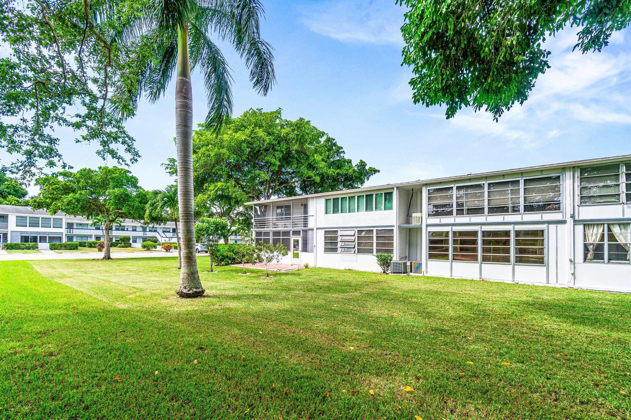 239 Ventnor Q