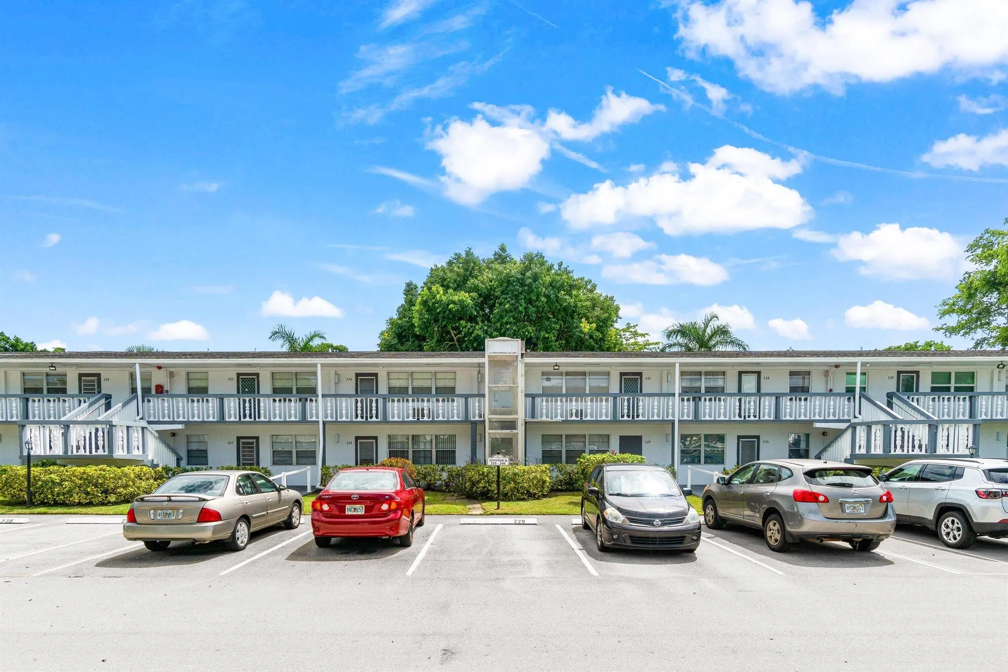 239 Ventnor Q
