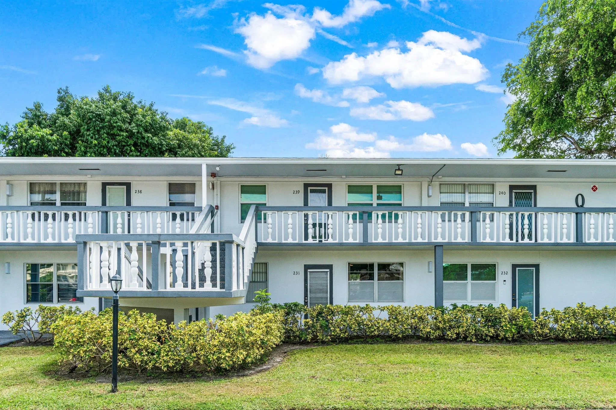 239 Ventnor Q