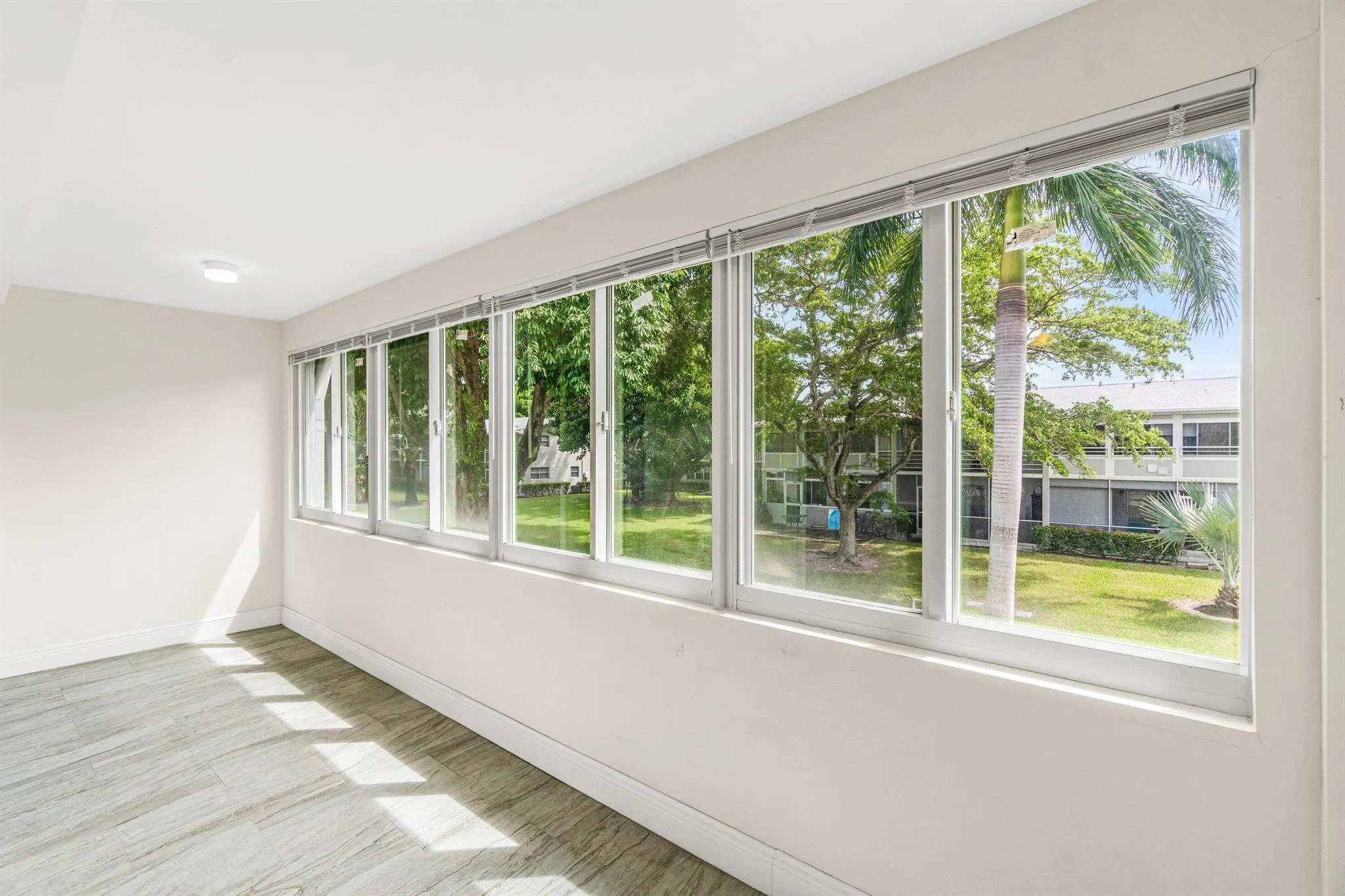239 Ventnor Q