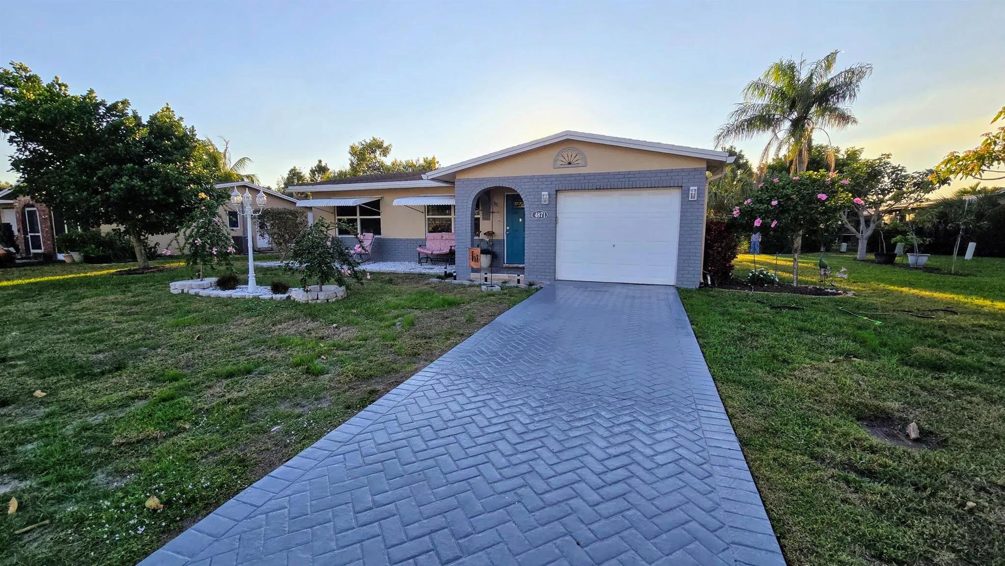 4871 NW 13th Avenue