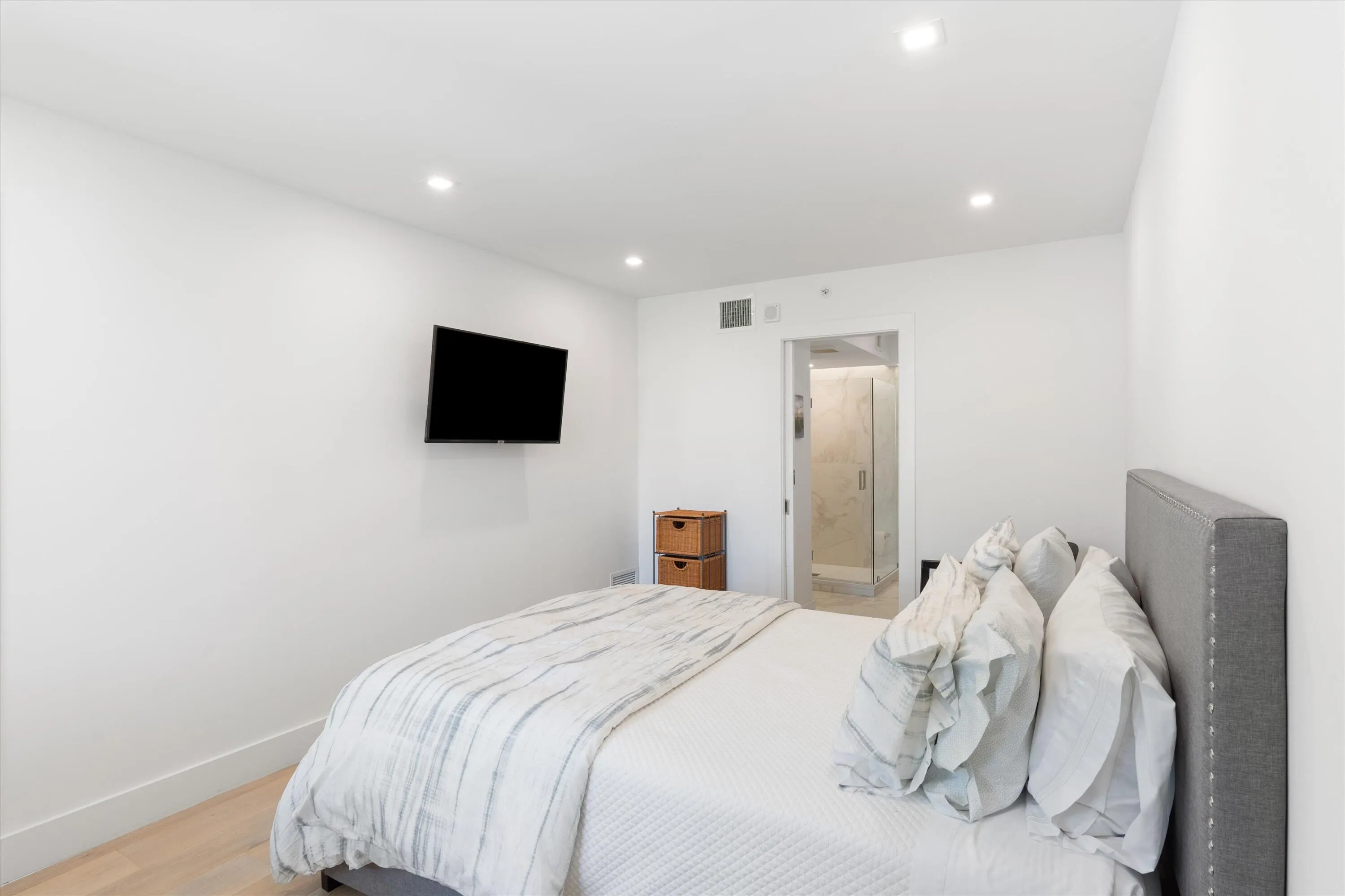 120 SE 5th Avenue, #221