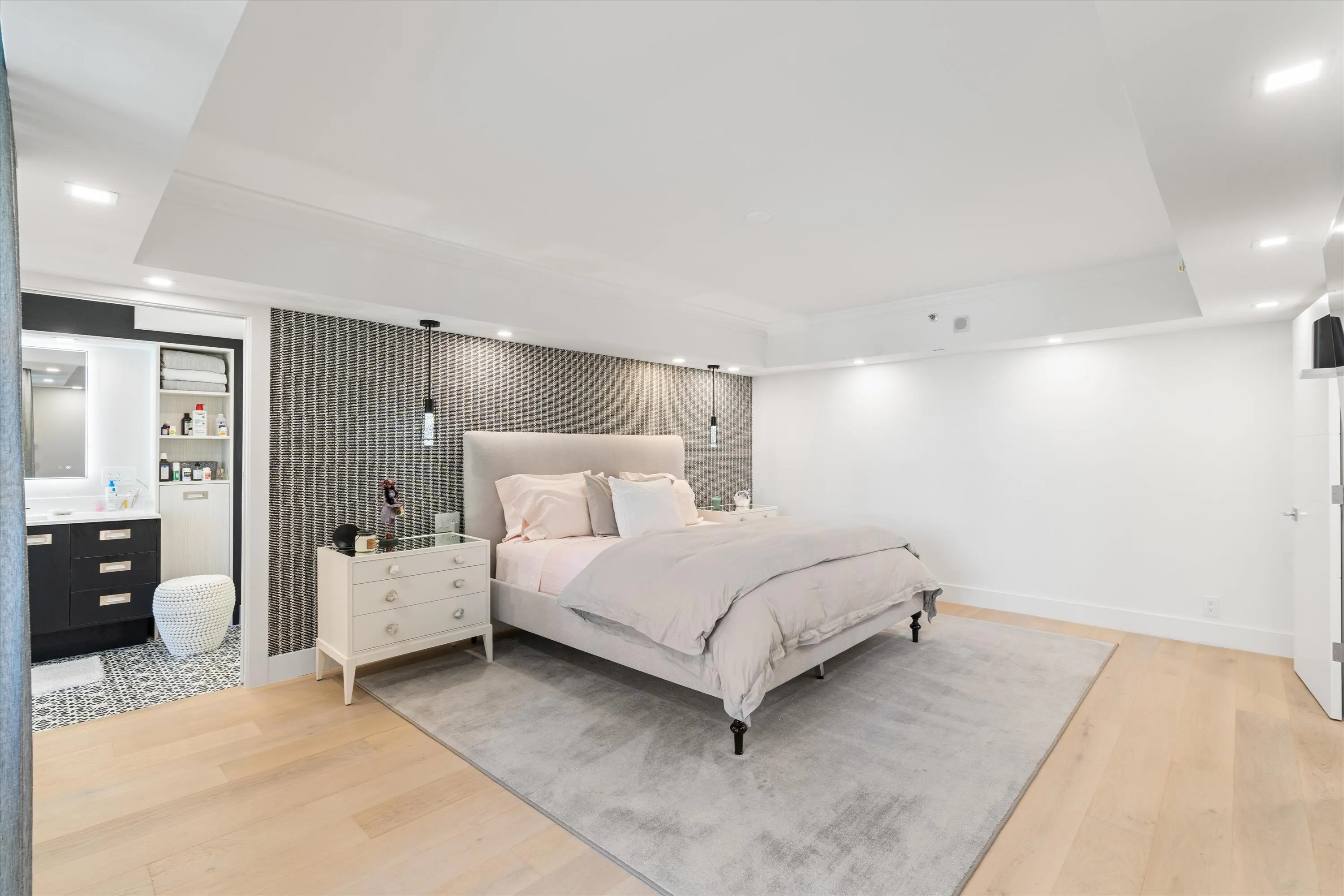 120 SE 5th Avenue, #221