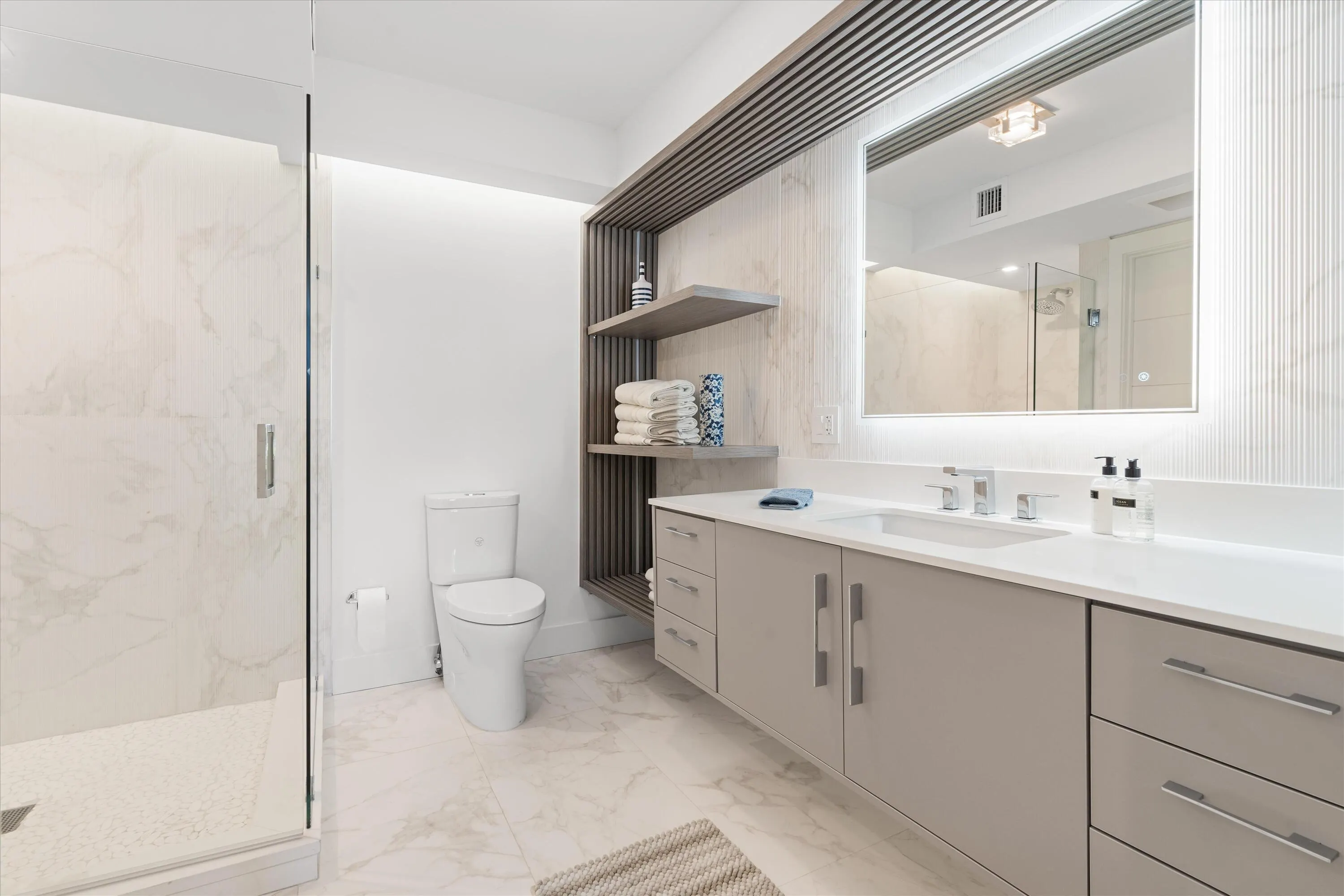 120 SE 5th Avenue, #221