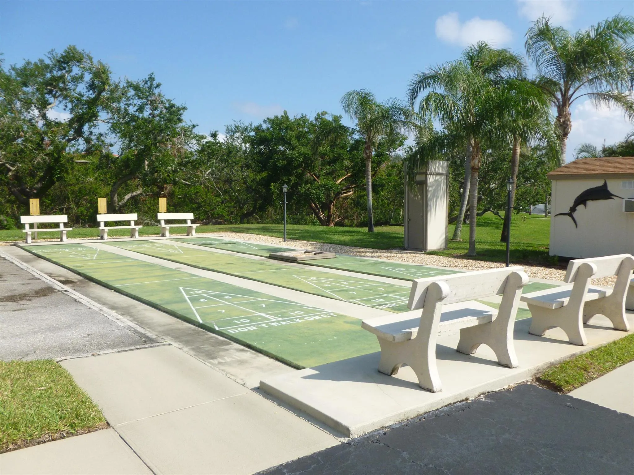 1600 NE Dixie Highway, #10-203